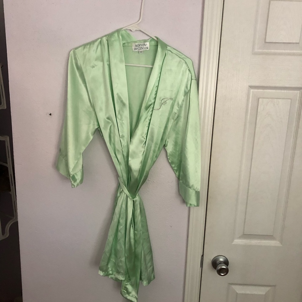 🍁 4/$16🍁 Light Green | Satin | Robe